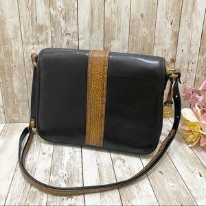Vintage Brahmin Melbourne Black Leather Croc Trim Flap Front Saddle Shoulder Bag